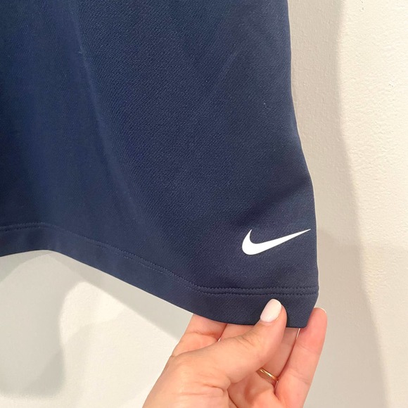Nike Golf Navy Performance Dri- Fit Sleeveless Collared Shirt - Picture 3 of 5